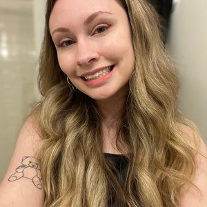 Meet your Posher, Michaela